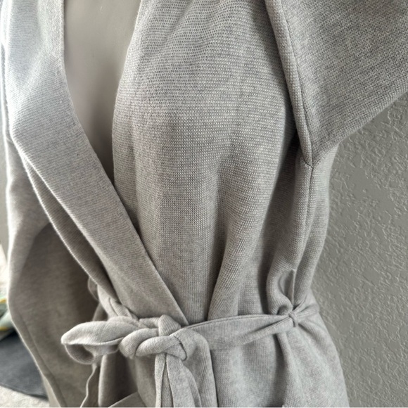 Aritzia Wilfred
Belize Cardigan 100% wool - Picture 6 of 12